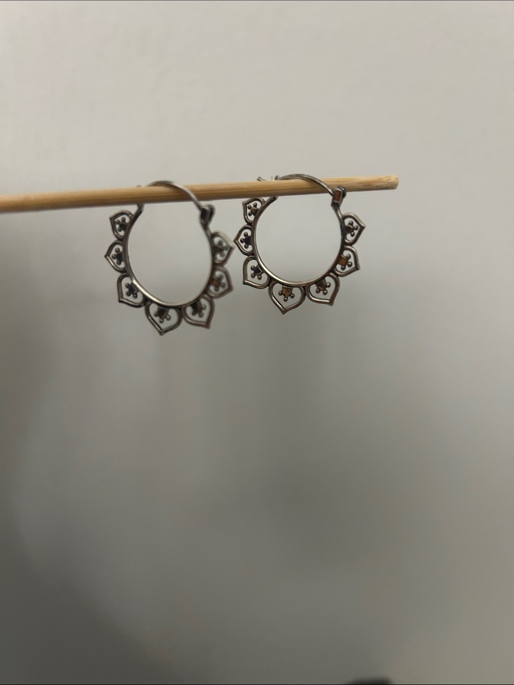Martha Jackson (UK) Sterling Silver Marrakesh Hoops - Picture 4 of 6